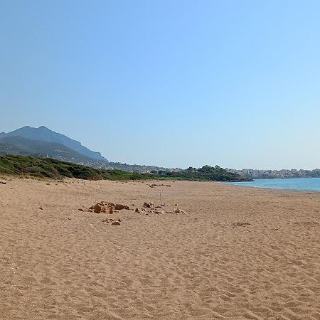 Villa Tzanetos Seaside à Kyparissia Extérieur photo